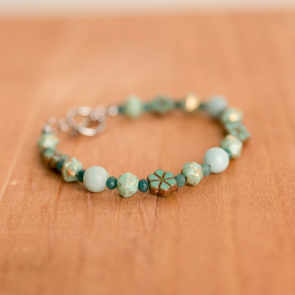 Czech Glass, Dyed Jade and Amazonite bracelet - 7 inch